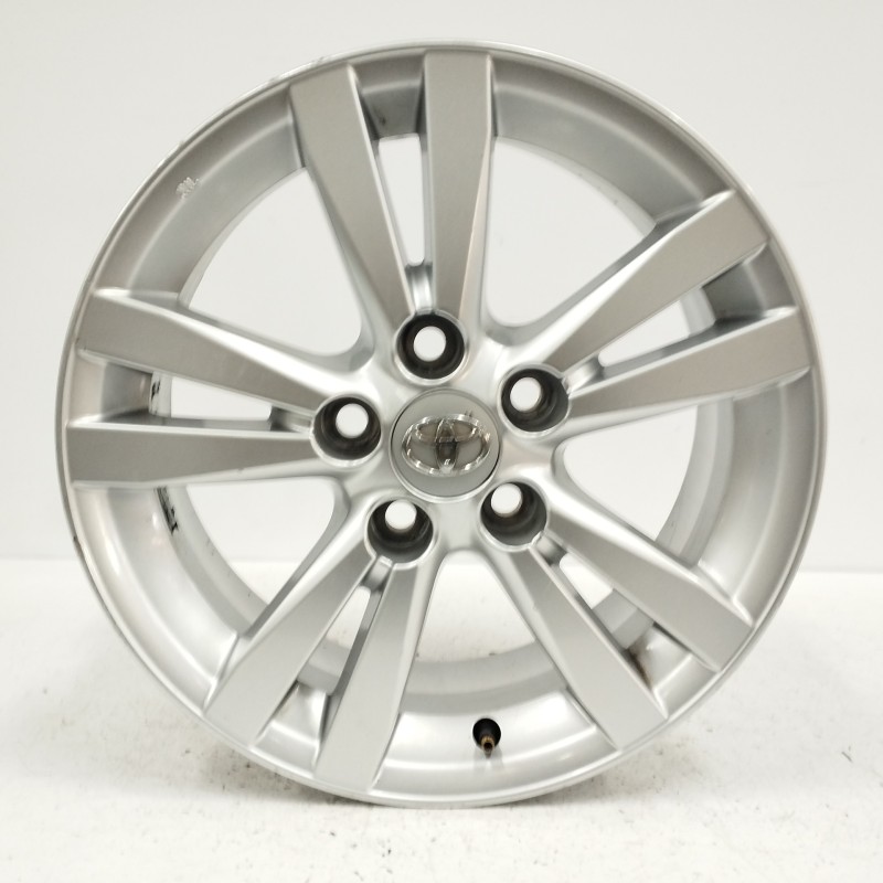 Recambio de llanta para toyota avensis cross sport (t27) 1.8 16v cat referencia OEM IAM 4261105330 ET39J6,5JX16 5H 5X115