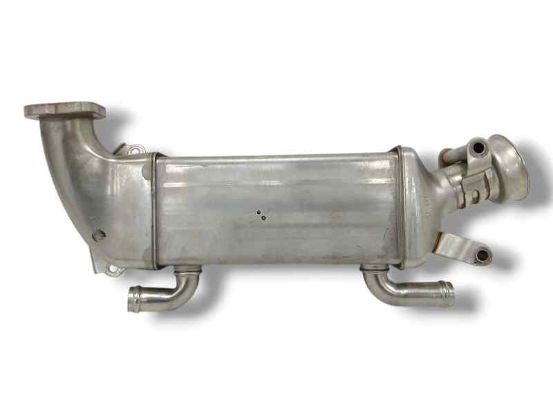 Recambio de enfriador egr para mercedes-benz clase a (w176) 2.1 cdi cat referencia OEM IAM A6511400575 Recambio de enfriador egr para mercedes-benz clase a (w176) 2.1 cdi cat referencia OEM IAM A6511400575