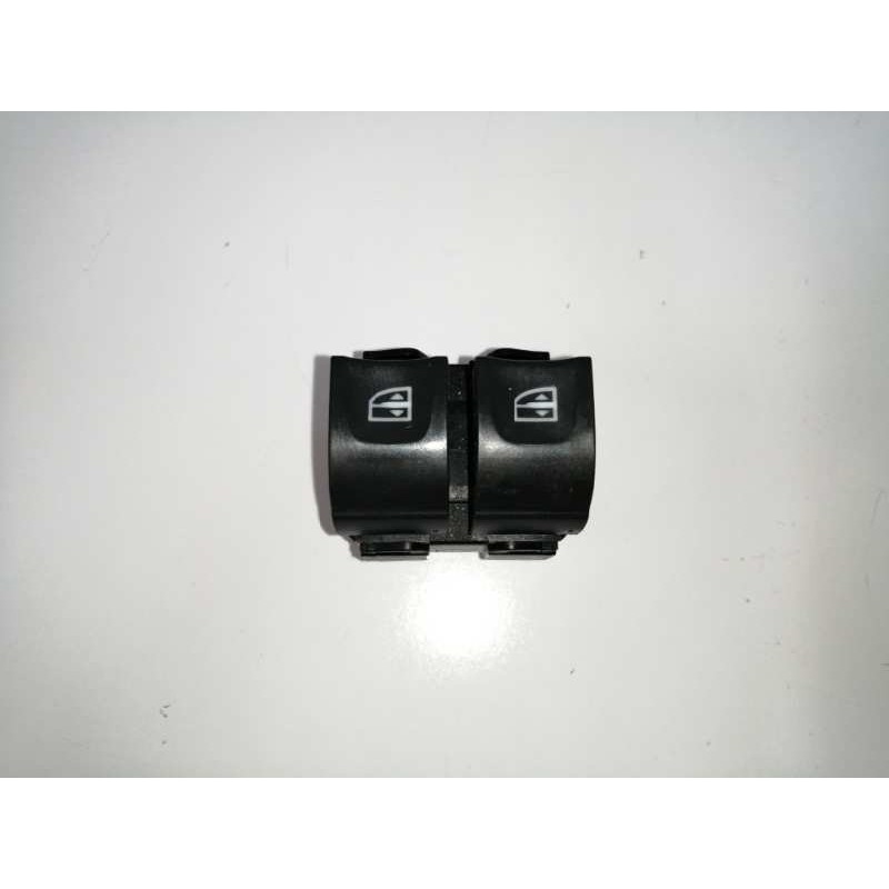 Recambio de mando elevalunas delantero izquierdo para renault clio iv 1.5 dci diesel fap referencia OEM IAM 254118044R ENCHUFE B