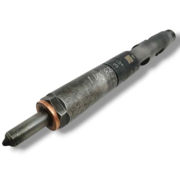 Recambio de inyector para renault megane ii berlina 5p confort expression referencia OEM IAM 8200365186 8200049873 EJBR01801A