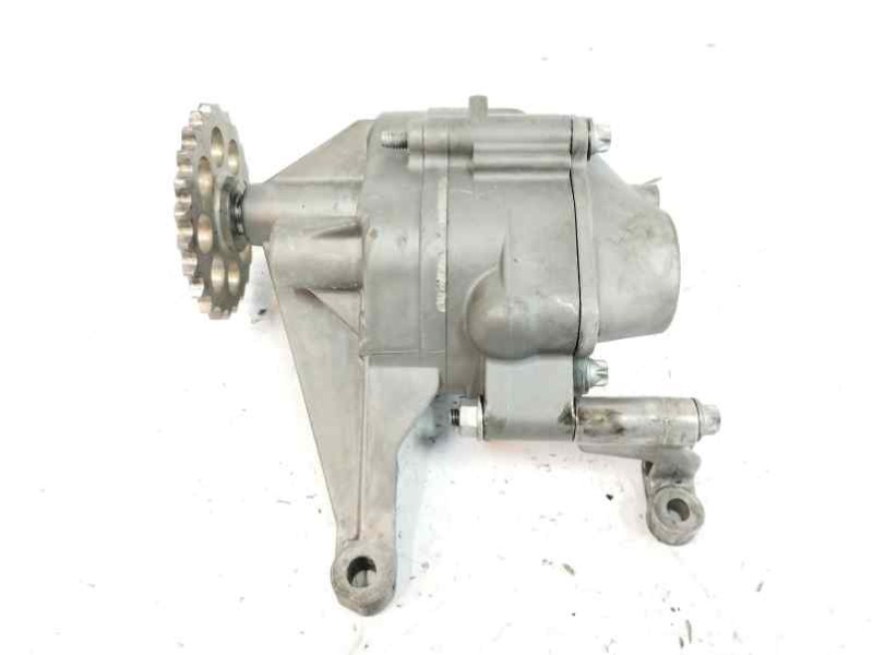 Recambio de bomba aceite para mercedes-benz clase e (w211) berlina 2.2 cdi cat referencia OEM IAM 6111810201  