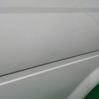 Recambio de puerta delantera derecha para dfsk v22 1.3 cc referencia OEM IAM  OBSERVAR FOTOS 