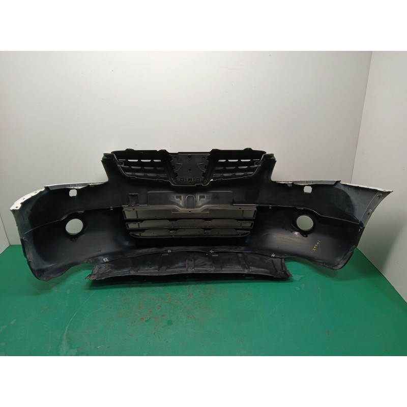 PARAGOLPES DELANTERO