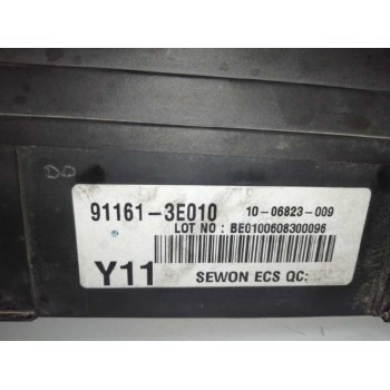 Recambio de caja reles / fusibles para kia sorento 2.5 crdi referencia OEM IAM 911613E010  