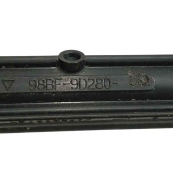 Recambio de rampa inyectora para ford fiesta berlina (dx) 1.3 cat referencia OEM IAM 98BF9D280  