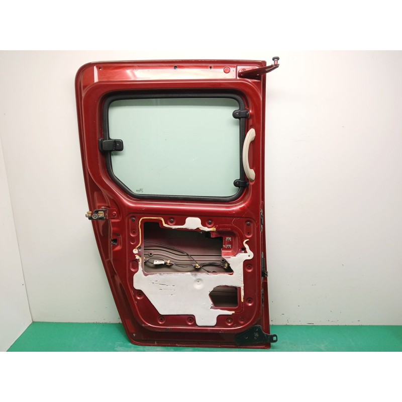 PUERTA LATERAL CORREDERA IZQUIERDA