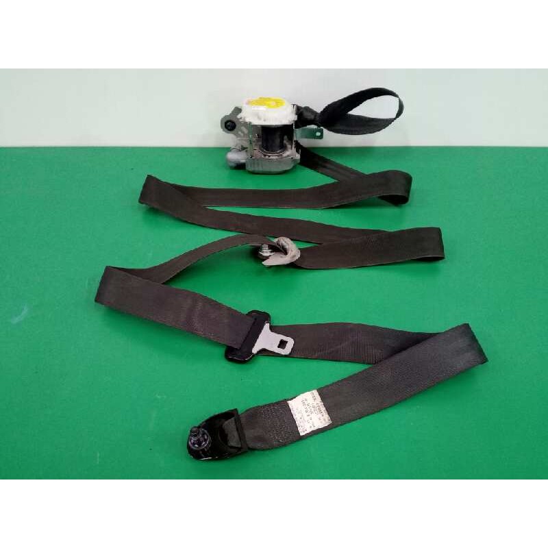 Recambio de cinturon seguridad delantero derecho para hyundai i30 1.4 cat referencia OEM IAM 888202R900  