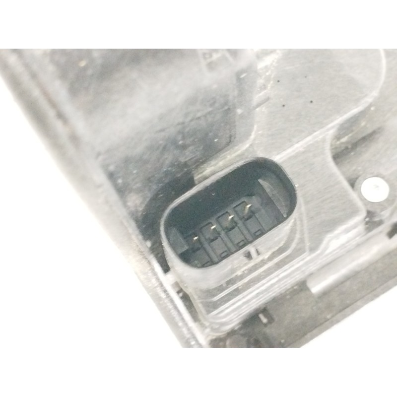 CERRADURA PUERTA TRASERA DERECHA