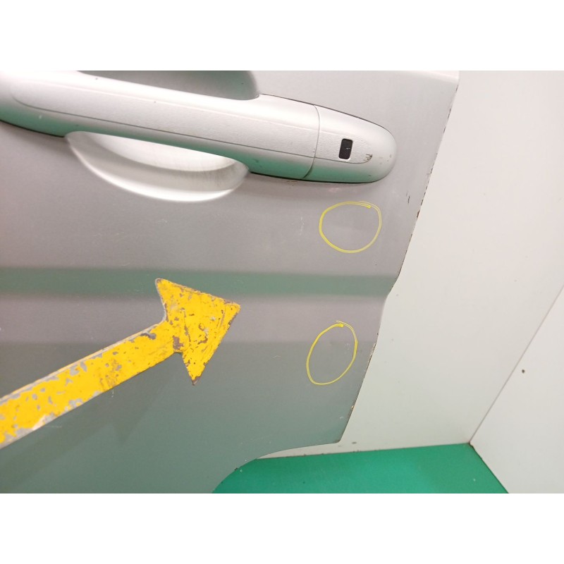 PUERTA DELANTERA IZQUIERDA