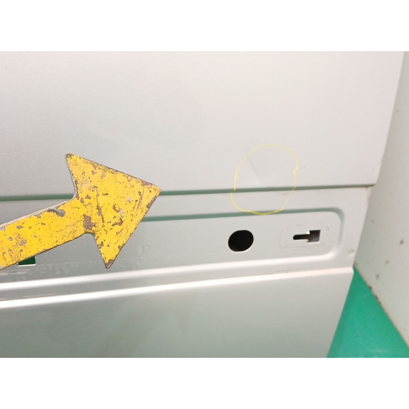 PUERTA LATERAL CORREDERA IZQUIERDA