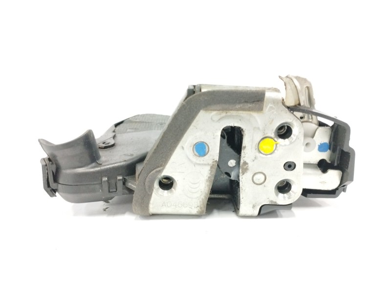 Recambio de cerradura puerta delantera derecha para toyota avensis berlina (t25) 2.2 d-4d cat referencia OEM IAM   