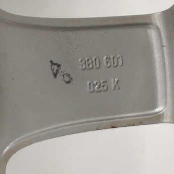 Recambio de llanta para volkswagen passat berlina (3b3) 1.9 tdi referencia OEM IAM 3B0601025K 7JX15H2 ET37 5H 5X110