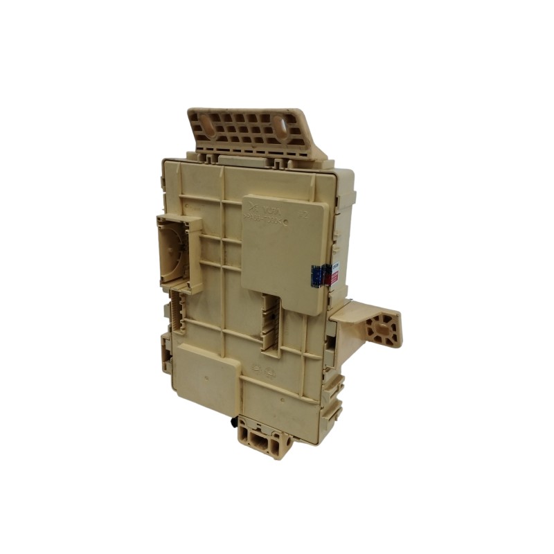 CAJA RELES / FUSIBLES