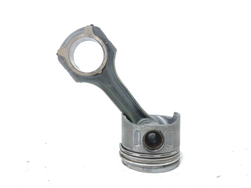 Recambio de biela para mercedes-benz clase m (w163) 2.7 cdi 20v cat referencia OEM IAM CON PISTON Recambio de biela para mercedes-benz clase m (w163) 2.7 cdi 20v cat referencia OEM IAM CON PISTON