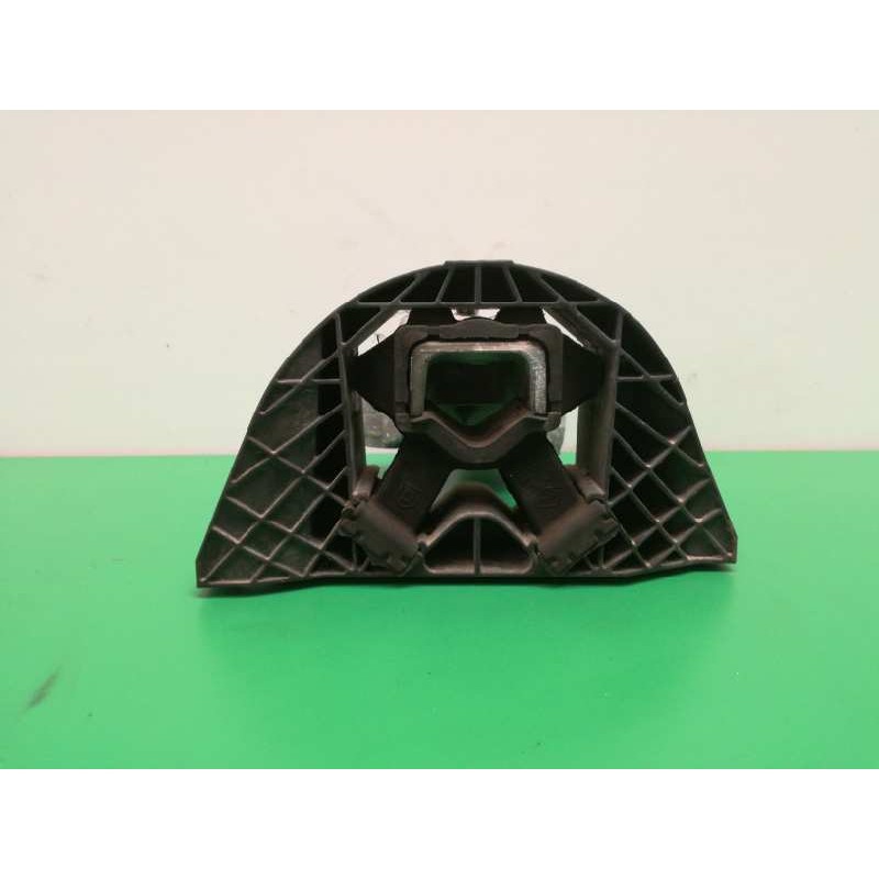 Recambio de soporte motor derecho para dacia sandero ii (b8_) 1.2 referencia OEM IAM 112106577R  