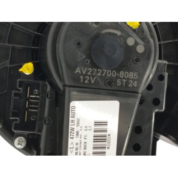 Recambio de motor calefaccion para toyota auris 1.2 16v turbo cat referencia OEM IAM AV2727008085  