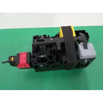 Recambio de caja reles / fusibles para peugeot 208 style referencia OEM IAM 9812661980  