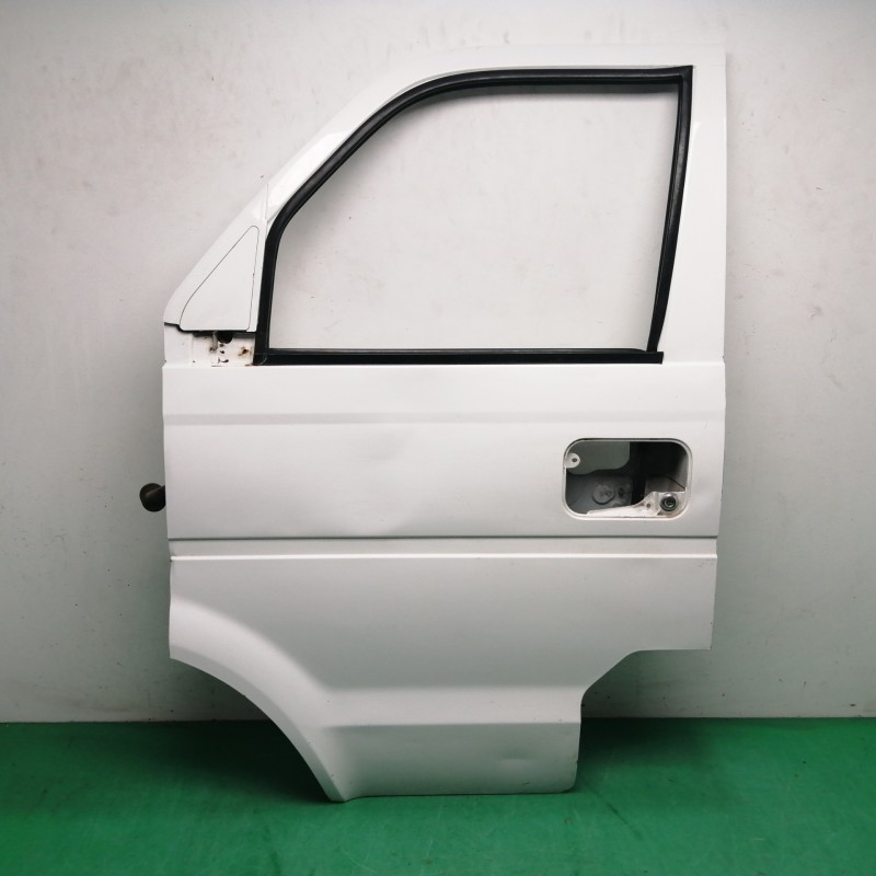 Recambio de puerta delantera izquierda para dfsk v22 1.3 cc referencia OEM IAM  NECESITA REPARACION 