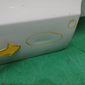 Recambio de puerta delantera izquierda para dfsk v22 1.3 cc referencia OEM IAM  NECESITA REPARACION 