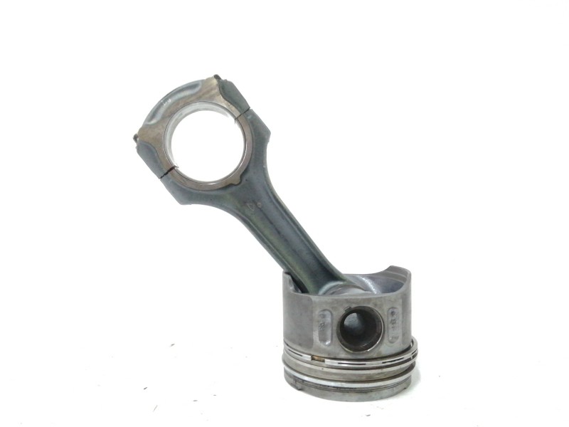 Recambio de biela para mercedes-benz clase m (w163) 2.7 cdi 20v cat referencia OEM IAM CON PISTON Recambio de biela para mercedes-benz clase m (w163) 2.7 cdi 20v cat referencia OEM IAM CON PISTON