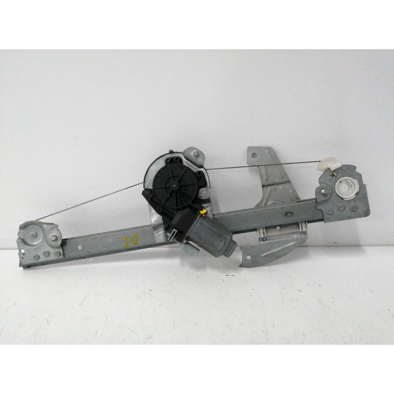 Recambio de elevalunas delantero izquierdo para peugeot 107 1.0 cat (384f) referencia OEM IAM 698200H020  