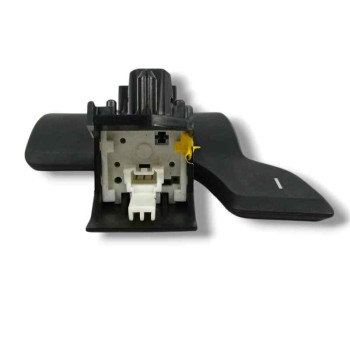 Recambio de mando volante para toyota corolla station wagon (_e21_) 2.0 hybrid (mzeh12) referencia OEM IAM 8461033011 LEVA BAJAD