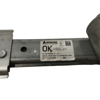 Recambio de elevalunas delantero derecho para dacia sandero 1.0 tce cat referencia OEM IAM 807209299R  