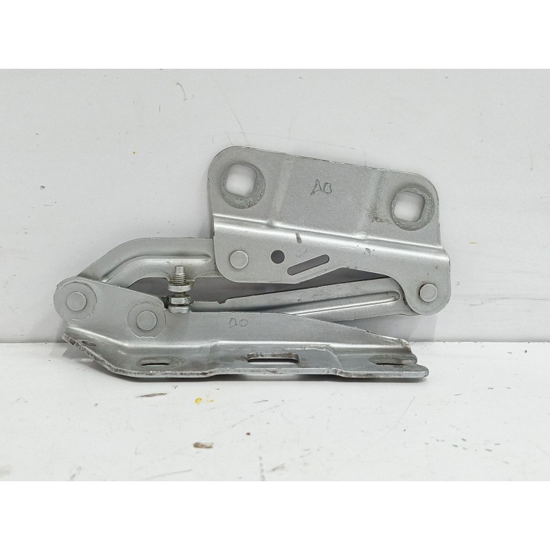 BISAGRA CAPO DERECHA ES740609