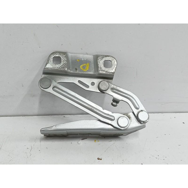 BISAGRA CAPO DERECHA ES740609