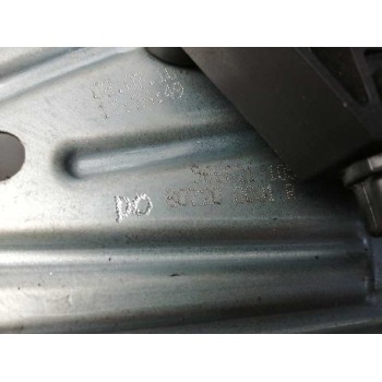 Recambio de elevalunas delantero derecho para renault megane iii berlina 5 p 1.5 dci diesel referencia OEM IAM 807200001R 807301