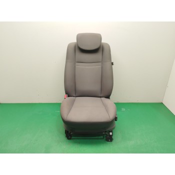 ASIENTO DELANTERO IZQUIERDO 