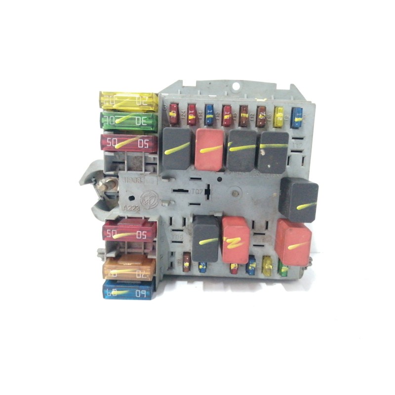 Recambio de caja reles / fusibles para fiat stilo (192) 1.9 jtd cat referencia OEM IAM 46846109 SX40795748 