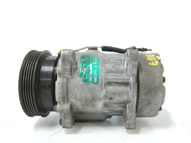 Recambio de compresor aire acondicionado para renault megane i classic (la0) 1.4 referencia OEM IAM 7700866491 SD7V16 