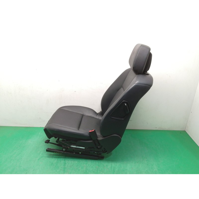 ASIENTO DELANTERO DERECHO OBSERVAR FOTOS