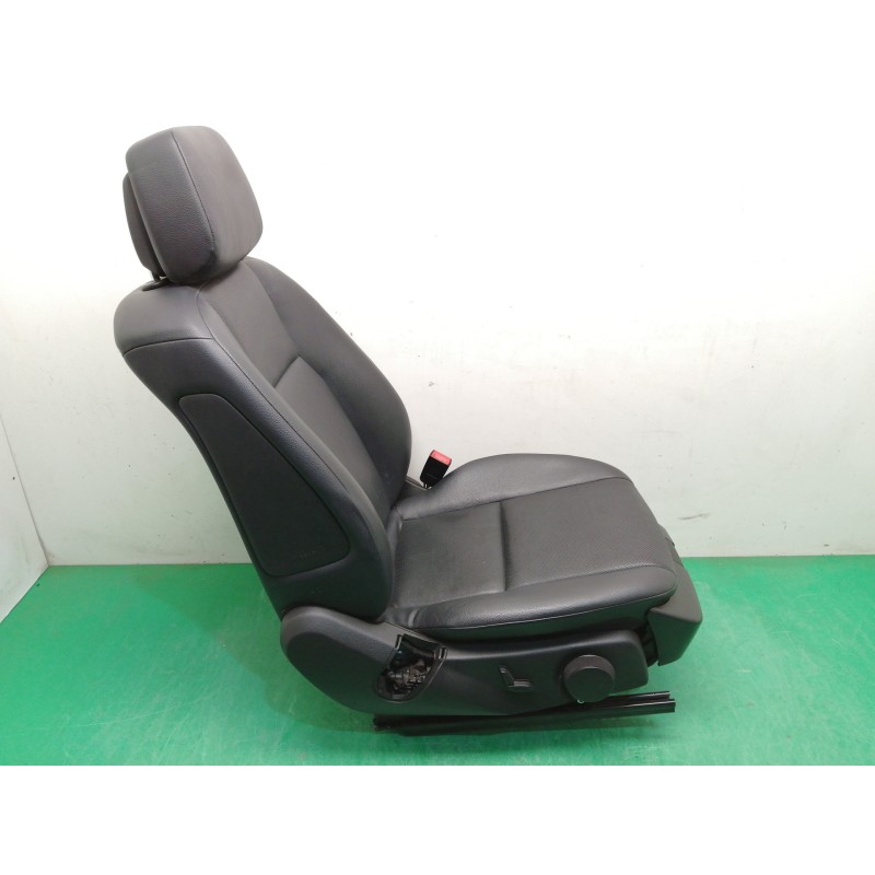 ASIENTO DELANTERO DERECHO OBSERVAR FOTOS