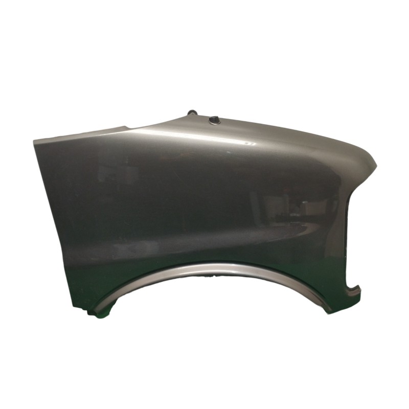 Recambio de aleta delantera derecha para chevrolet express autobús 5.3 2500 referencia OEM IAM 12549270  