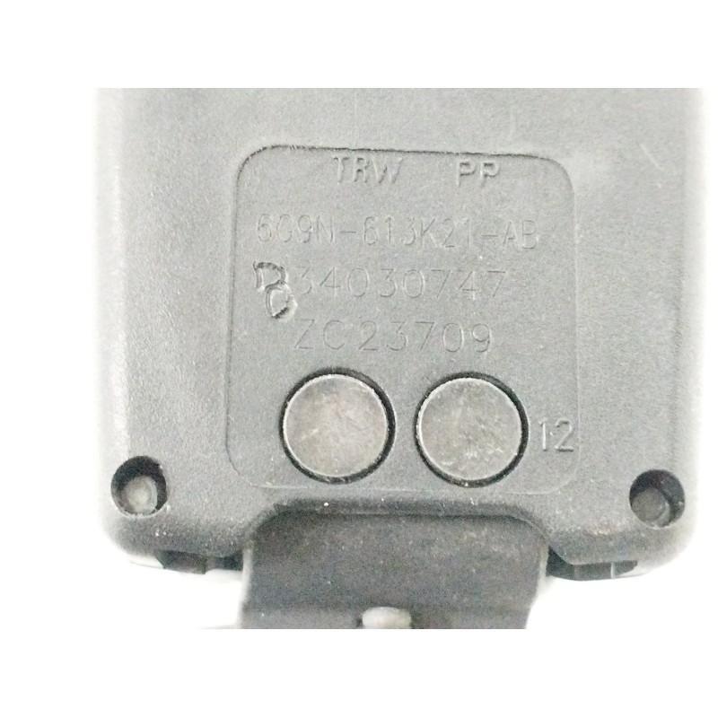 ENGANCHE CINTURON CENTRAL TRASERO