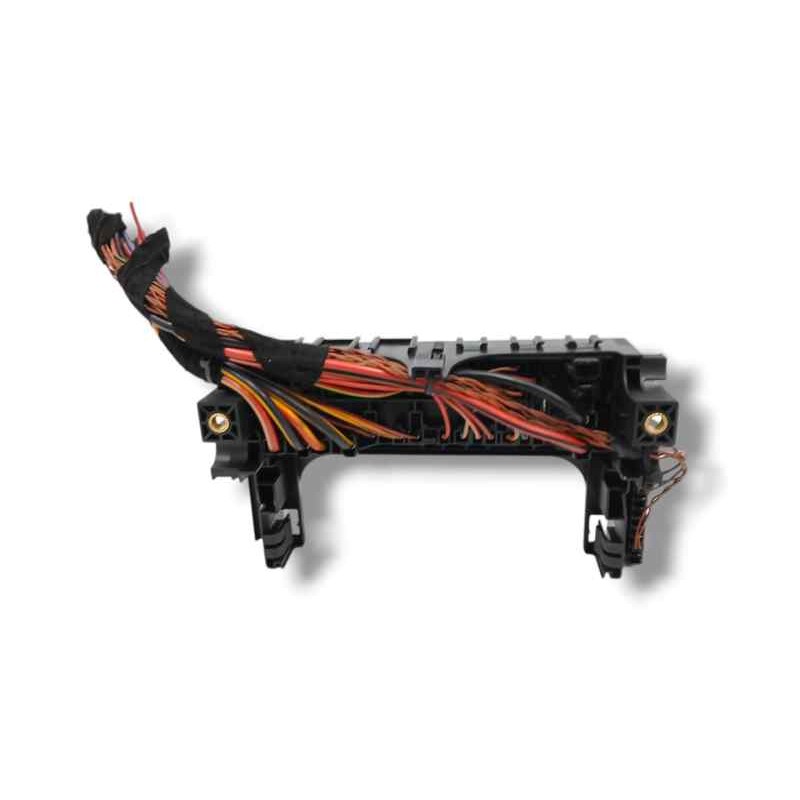 CAJA RELES / FUSIBLES