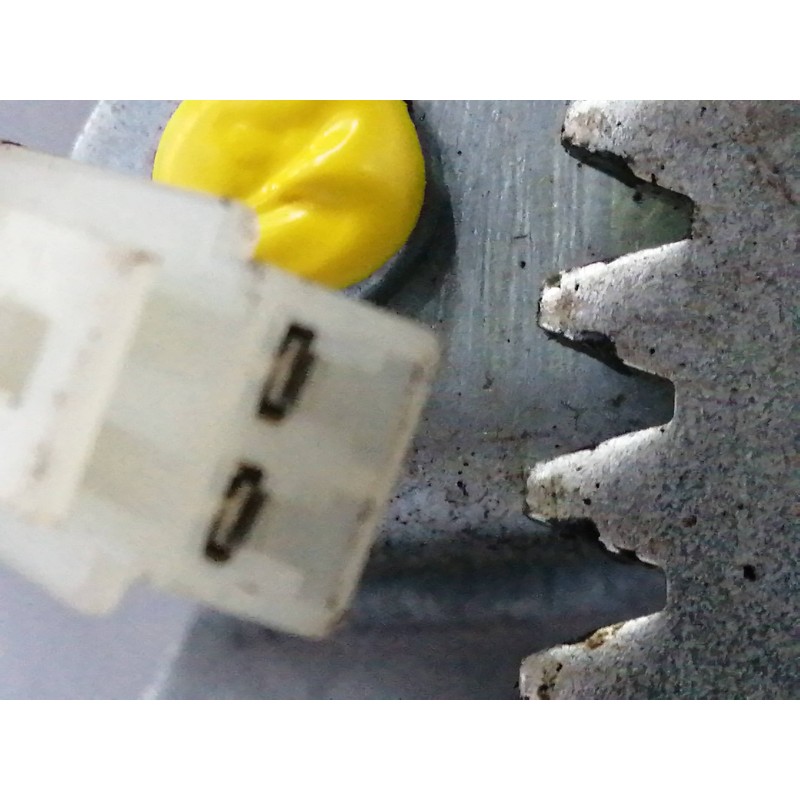 ELEVALUNAS DELANTERO DERECHO