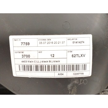 Recambio de guarnecido puerta delantera izquierda para opel adam 1.4 16v referencia OEM IAM 13357759 NEGRO 