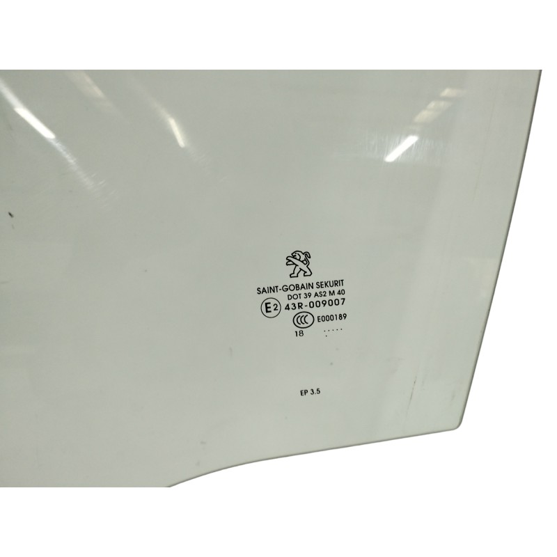 LUNA DELANTERA IZQUIERDA