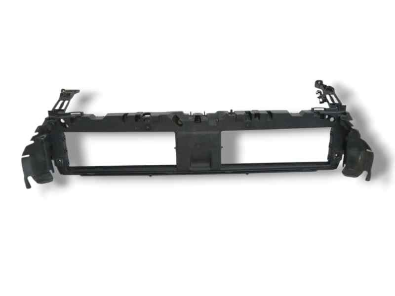 Recambio de soporte radiador para audi a4 b9 (8w2, 8wc) 2.0 tdi referencia OEM IAM 8W0807771  