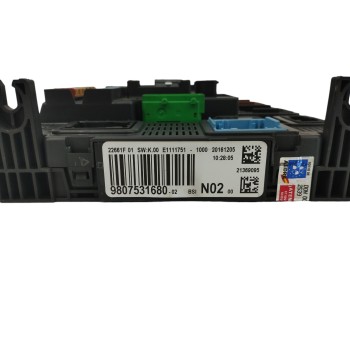 Recambio de caja reles / fusibles para peugeot 208 1.2 12v e-vti referencia OEM IAM 9807531680  
