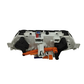 Recambio de mando calefaccion / aire acondicionado para peugeot 208 1.2 12v e-vti referencia OEM IAM 96722483ZD E1063071 