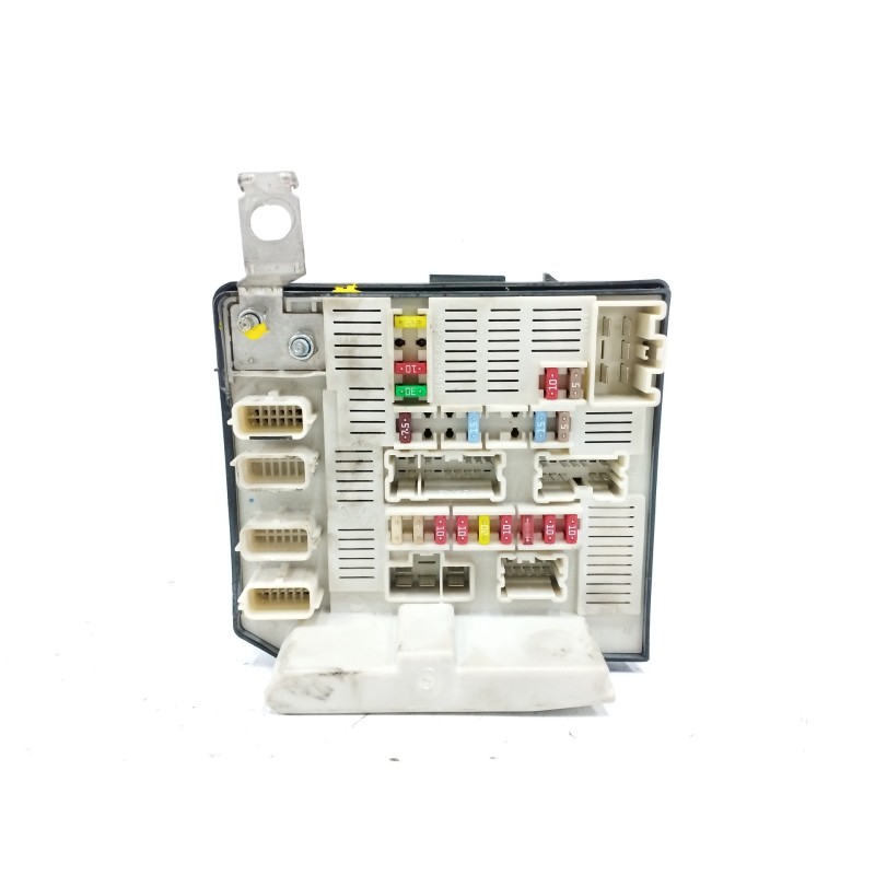 Recambio de caja reles / fusibles para renault megane ii berlina 5p 1.5 dci diesel referencia OEM IAM 8200481866 5191580A8 