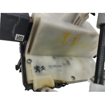 Recambio de cerradura puerta trasera izquierda para peugeot 208 1.2 12v e-vti referencia OEM IAM 9812501280  