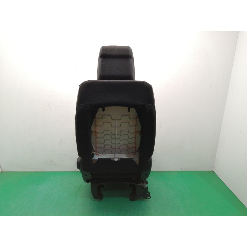 ASIENTO DELANTERO IZQUIERDO