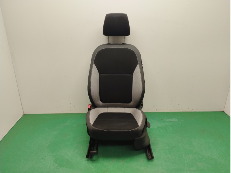 Recambio de asiento delantero izquierdo para skoda fabia combi 1.0 mpi referencia OEM IAM   