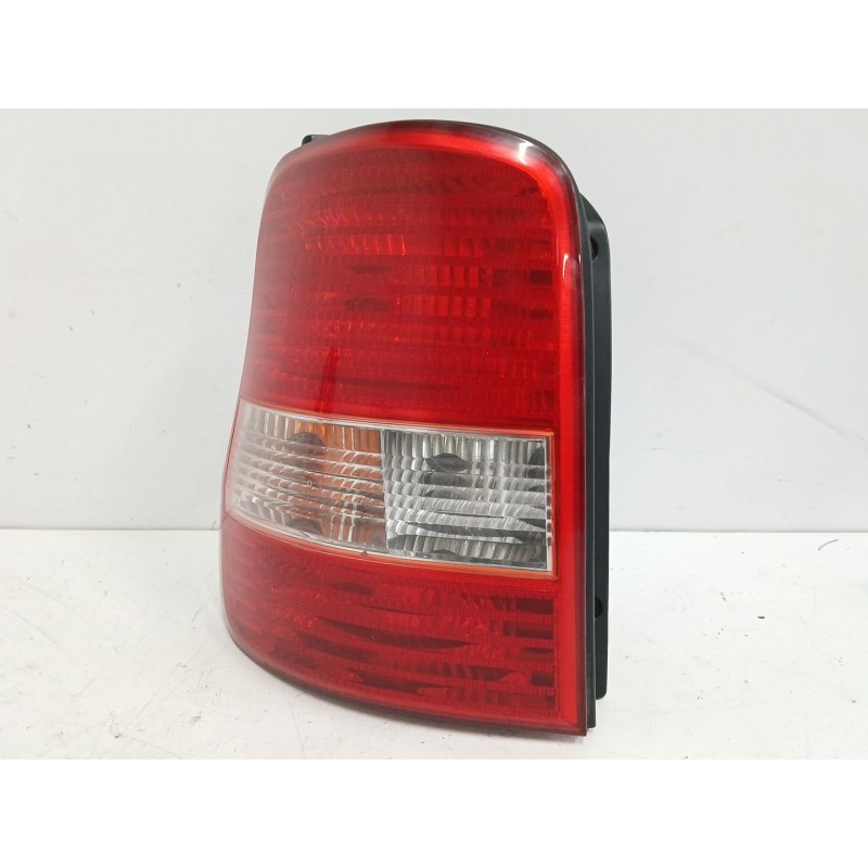 Recambio de piloto trasero izquierdo para kia carnival ii (gq) 2.9 crdi referencia OEM IAM 3K54A51160  