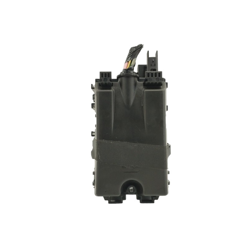 CAJA RELES / FUSIBLES